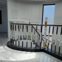 كريستال مميز اسود